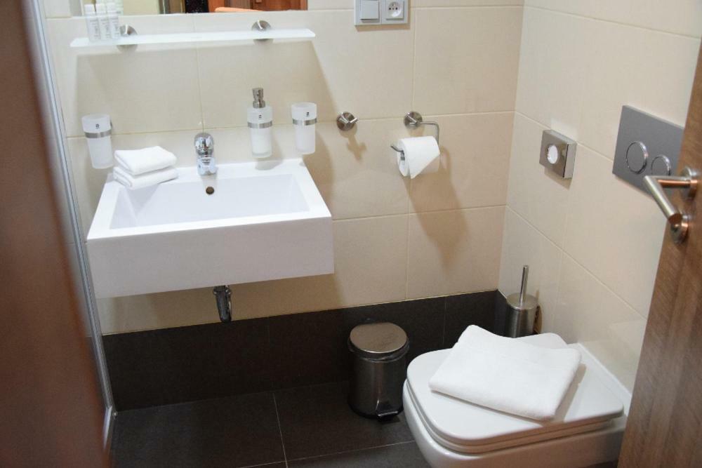 Double Room,779659986:JPEG